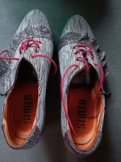 Schnürschuhe Größe 40