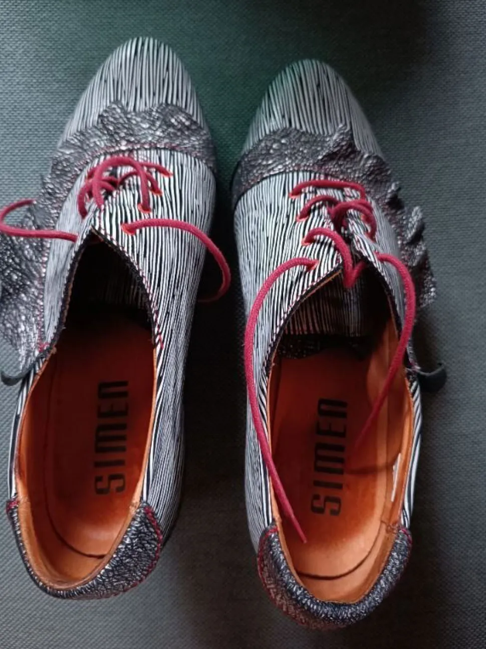 Schnürschuhe Größe 40