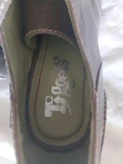 Schnürschuhe Größe 40