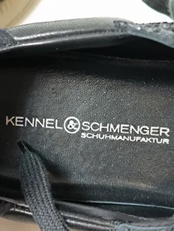 Schnürsneaker Größe 38