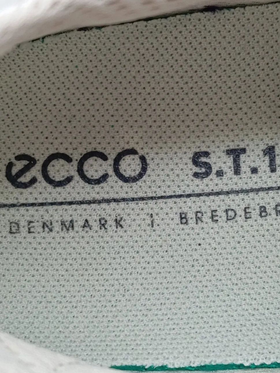 Schnürsneaker Größe 37