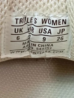 Schnürsneaker Größe 39