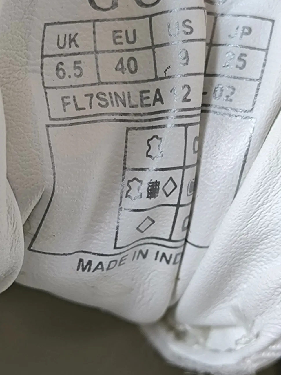 Schnürsneaker Größe 40