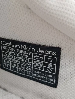 Schnürsneaker Größe 38