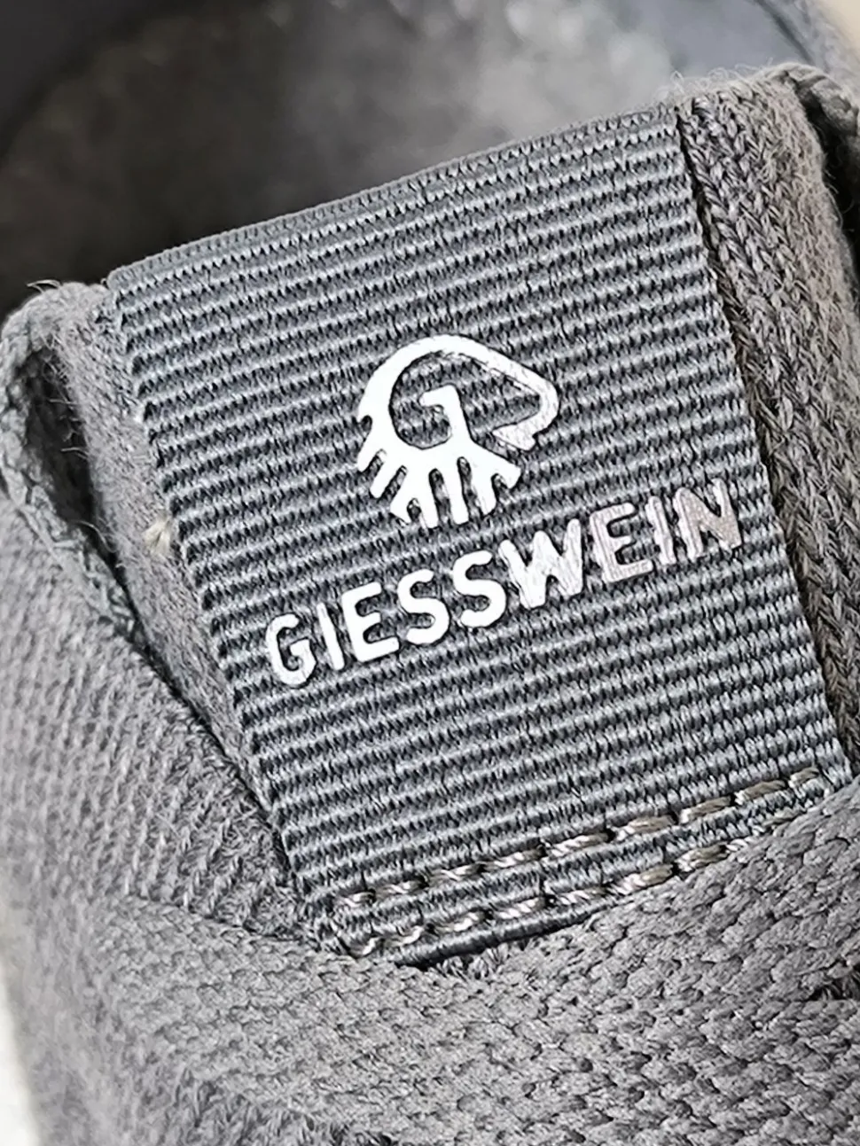 Schnürsneaker Größe 39