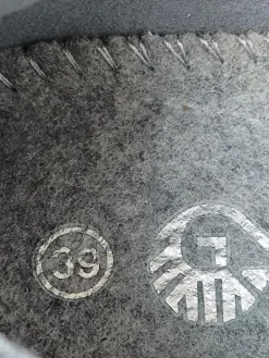 Schnürsneaker Größe 39