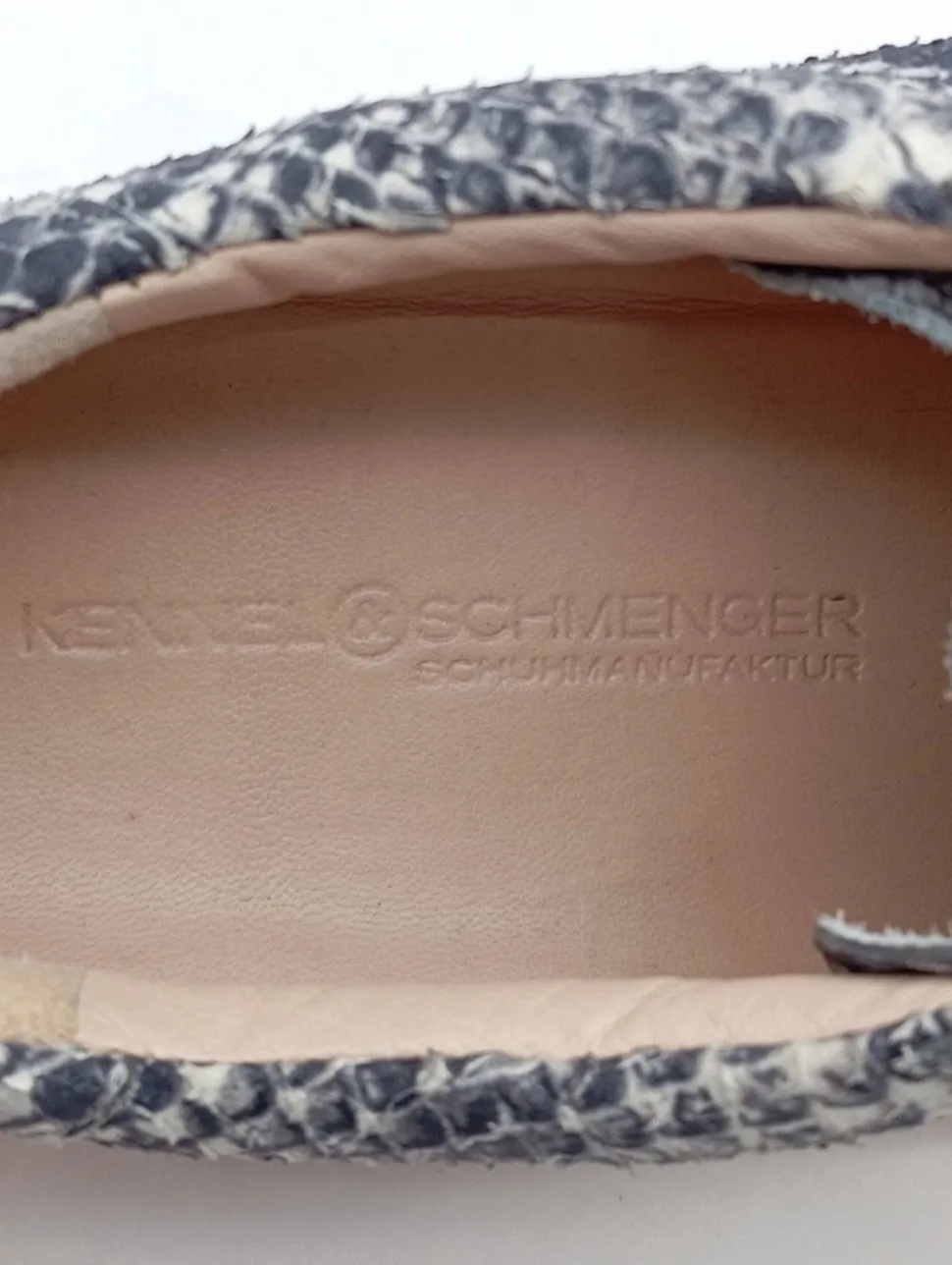 Schnürsneaker Größe 38