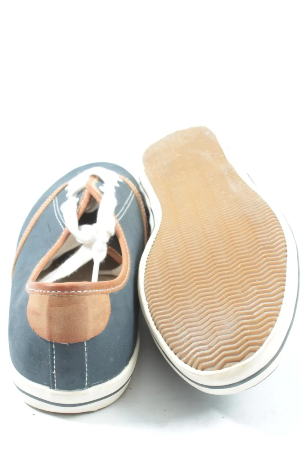 Schnürsneaker Größe 40