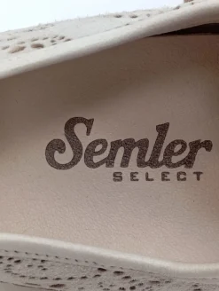 Schnürsneaker Größe 40