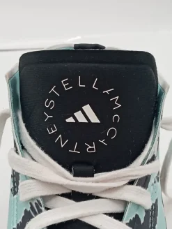 Schnürsneaker Größe 37