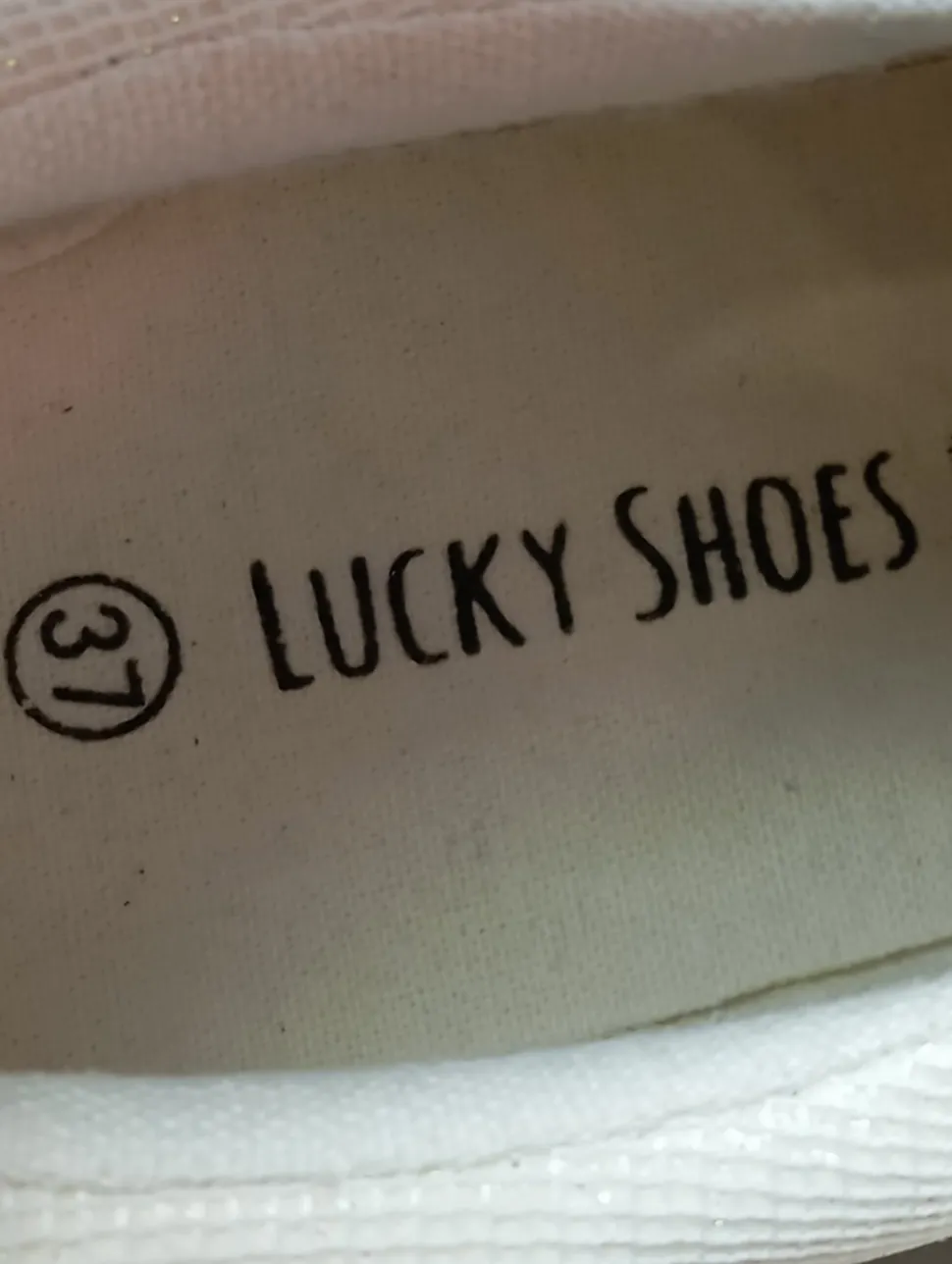 Schnürsneaker Größe 37