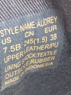 Schnürsneaker Größe 38