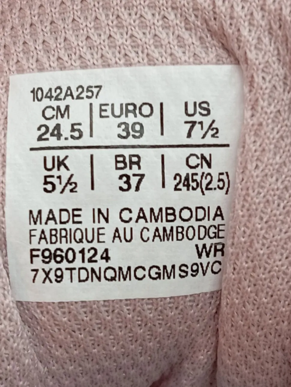 Schnürsneaker Größe 39