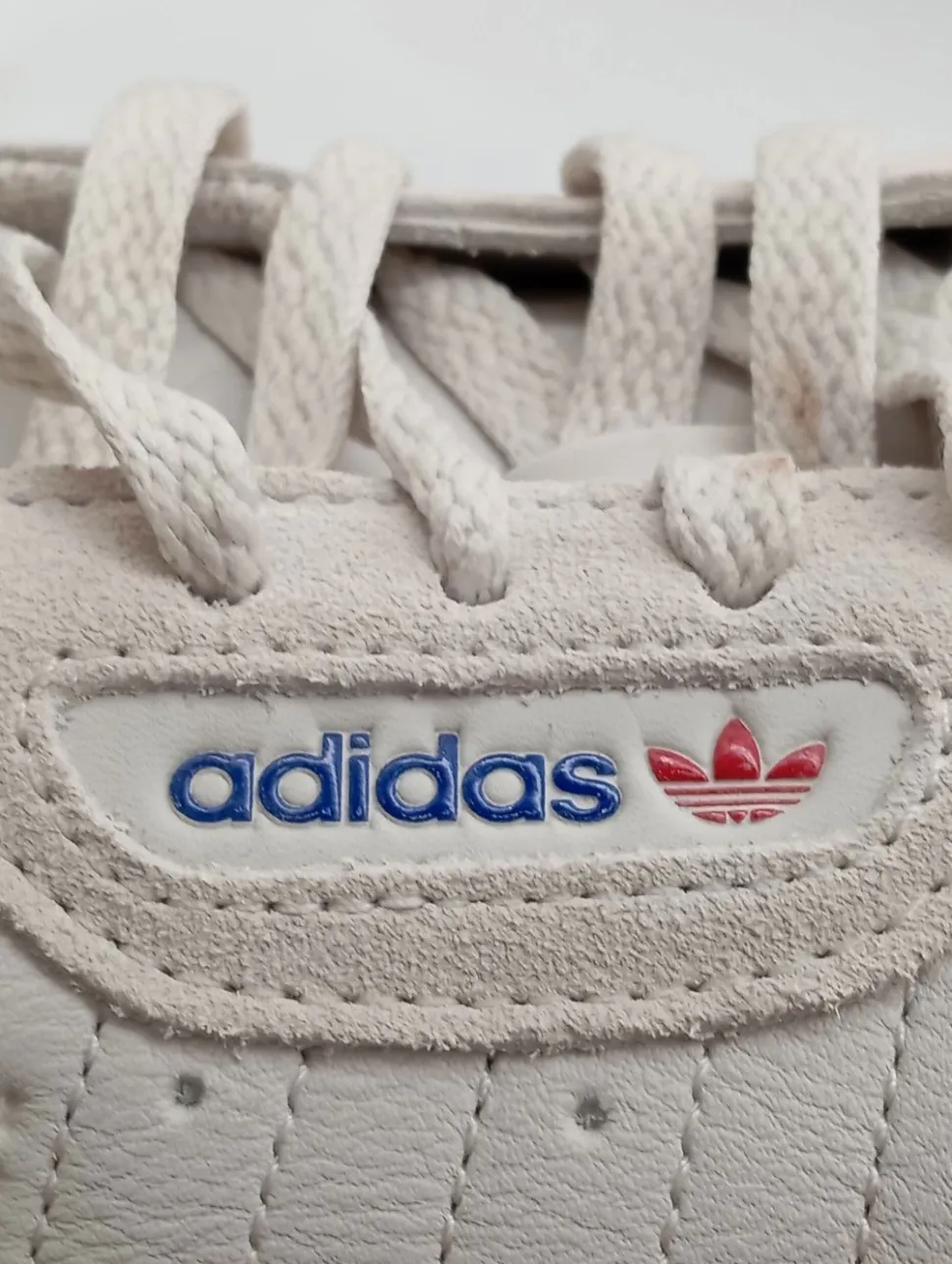 Schnürsneaker Größe 39