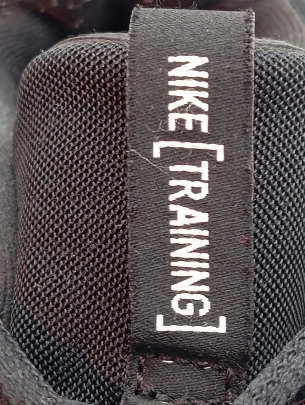 Schnürsneaker Größe 39