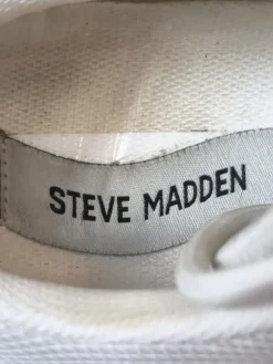 Schnürsneaker Größe 38