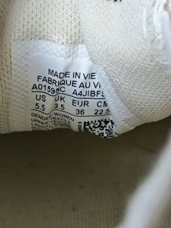 Schnürsneaker Größe 36