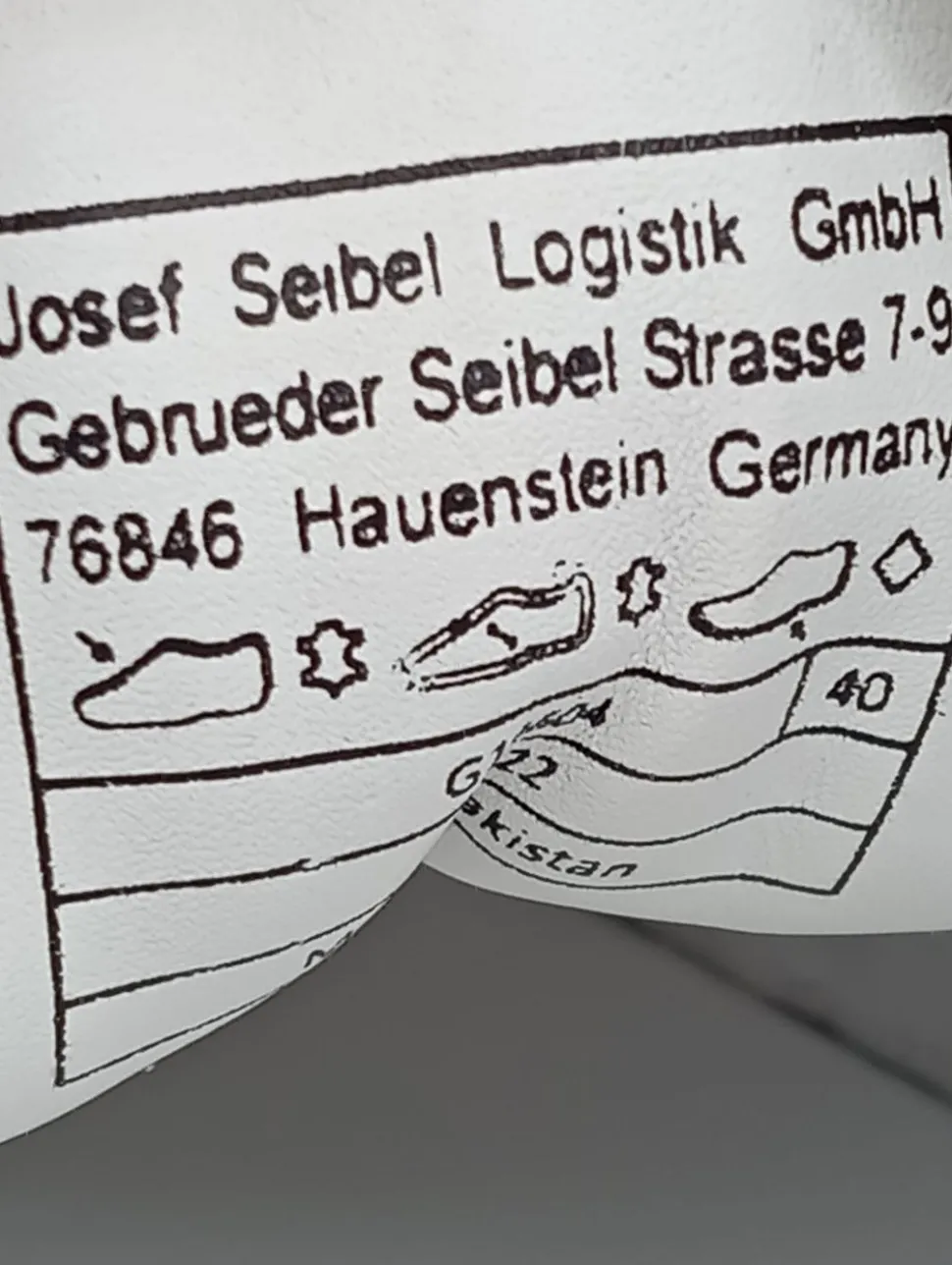 Schnürsneaker Größe 40