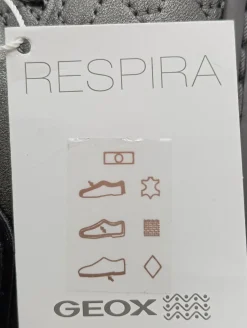 Schnürsneaker Größe 39