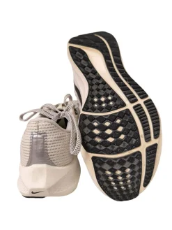 Schnürsneaker Größe 39