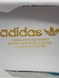 Schnürsneaker Größe 37