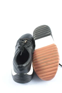 Schnürsneaker Größe 38,5