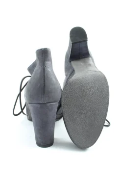 Schnür-Stiefeletten Größe 38