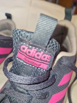 Sneaker Größe 38,5