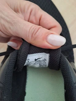 Sneaker Größe 40,5