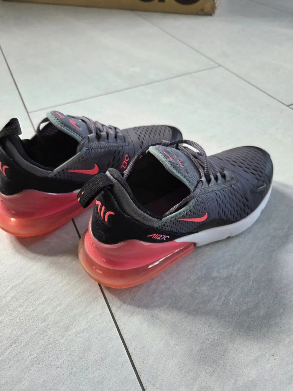 Sneaker Größe 38,5