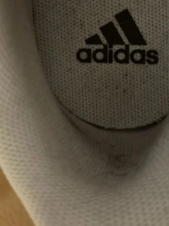 Sneaker Größe 37,5