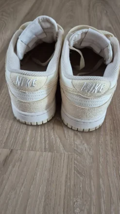 Sneaker Größe 38