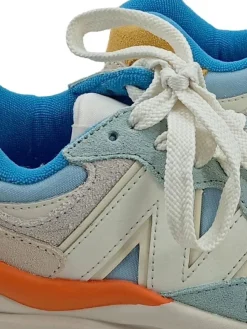 Sneaker Größe 36,5