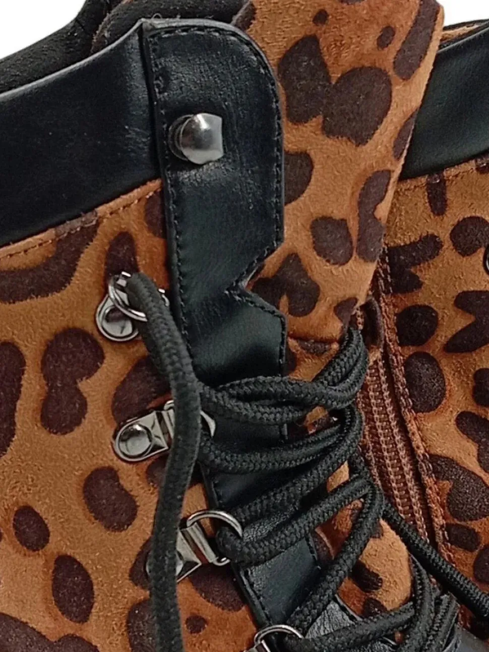 Stiefeletten Größe 40