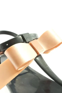 Zehentrenner-Sandalen Größe 37